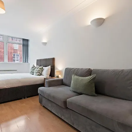 - Free Parking Apartment *